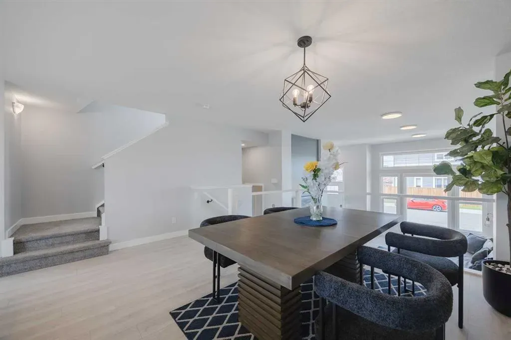 190 Magnolia Square SE