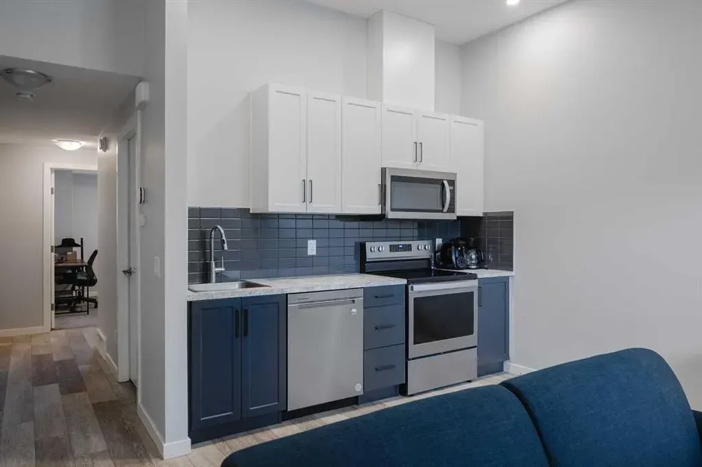 190 Magnolia Square SE