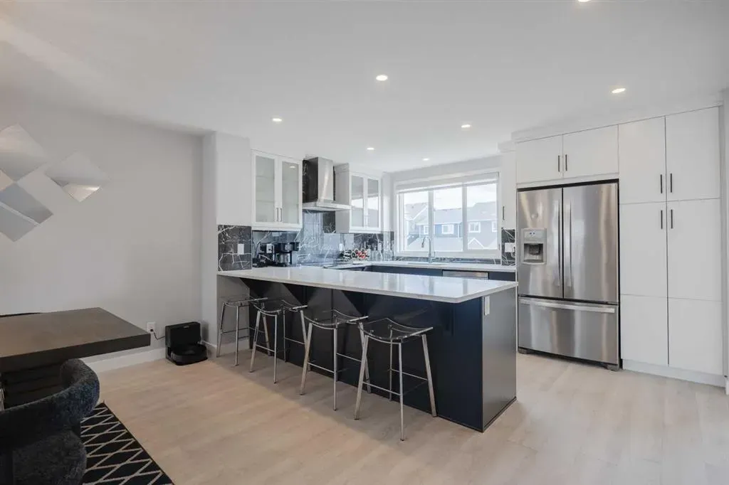 190 Magnolia Square SE