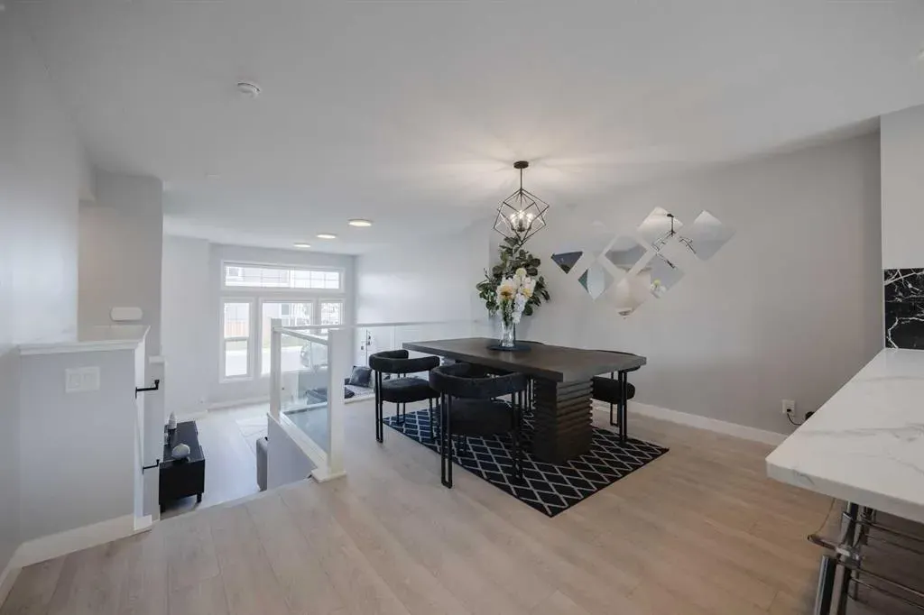 190 Magnolia Square SE
