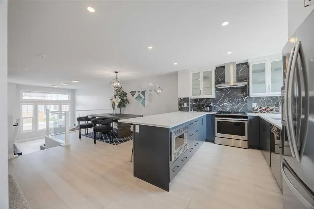 190 Magnolia Square SE