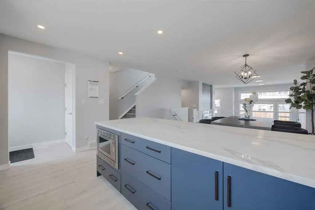 190 Magnolia Square SE