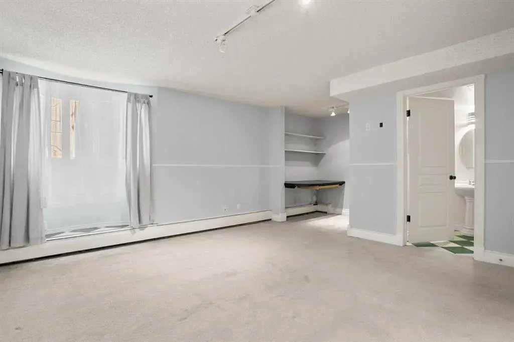1311 15 Avenue SW, #203