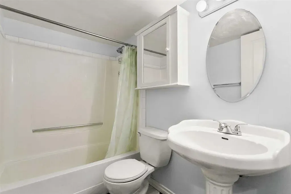 1311 15 Avenue SW, #203