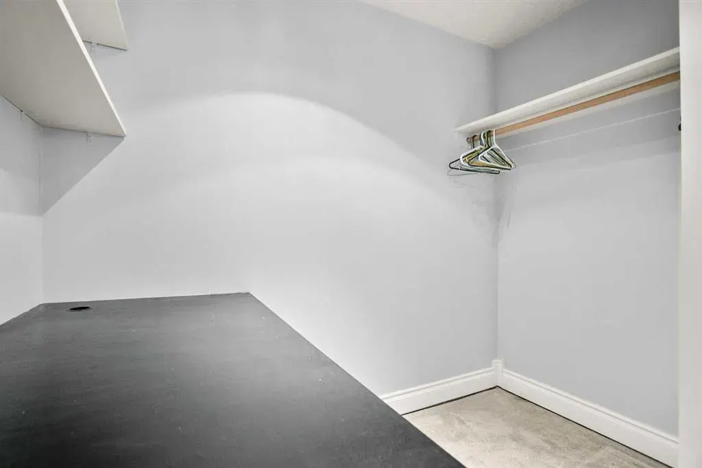 1311 15 Avenue SW, #203