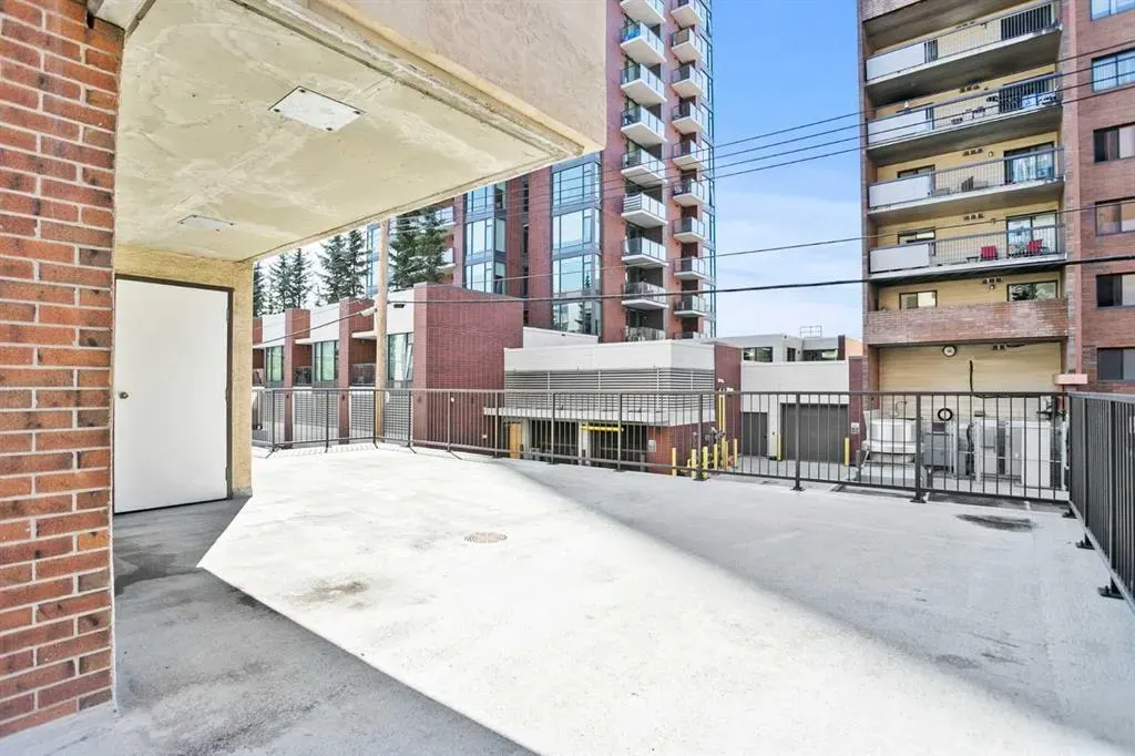 1311 15 Avenue SW, #203