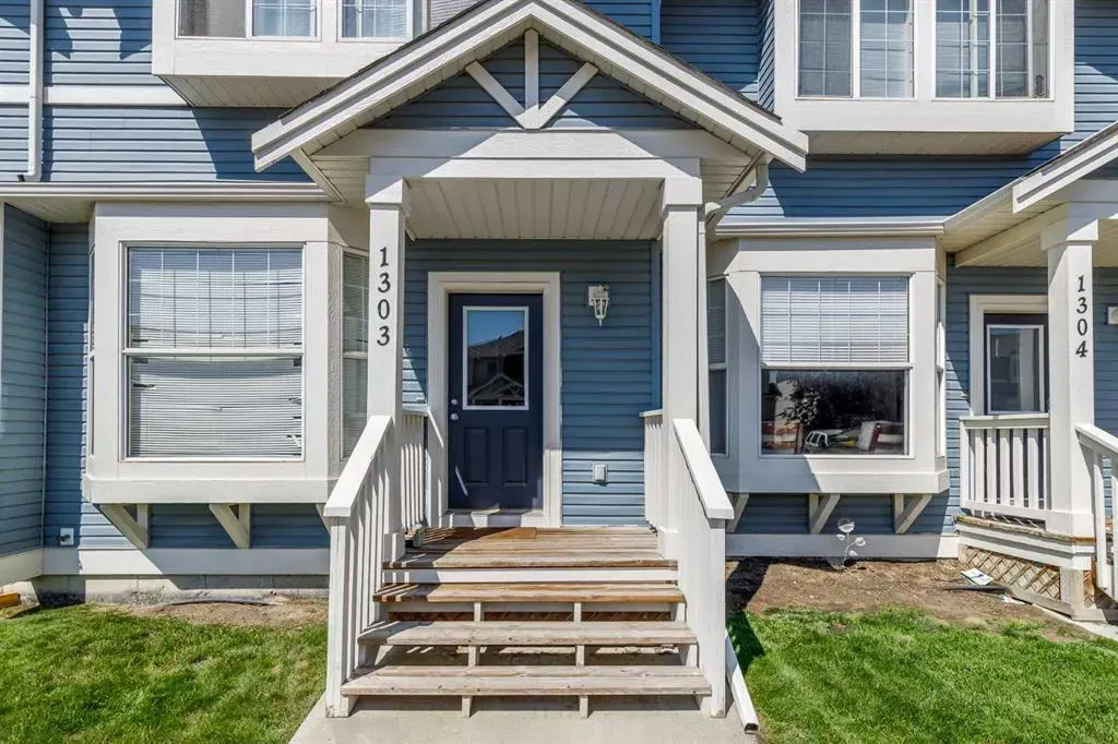703 Luxstone Square SW, #1303