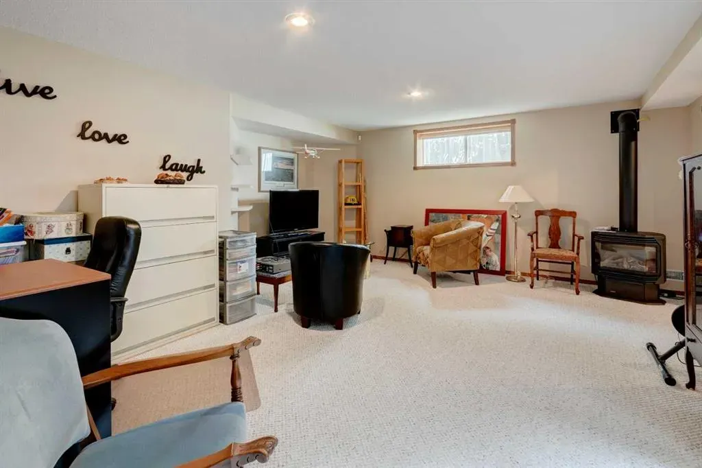 12 Bow Way