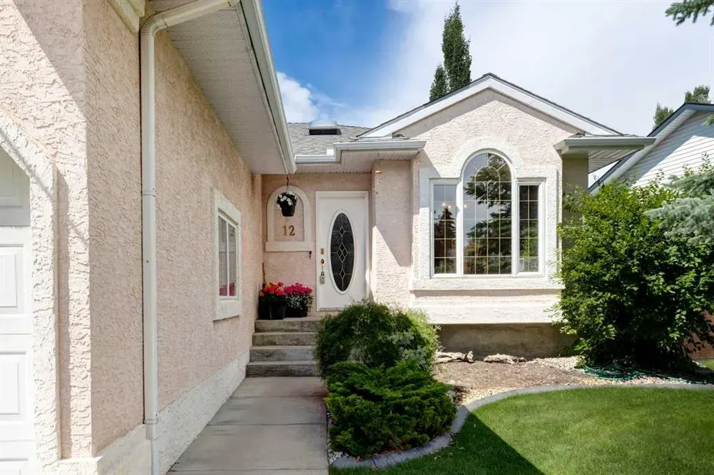 12 Bow Way