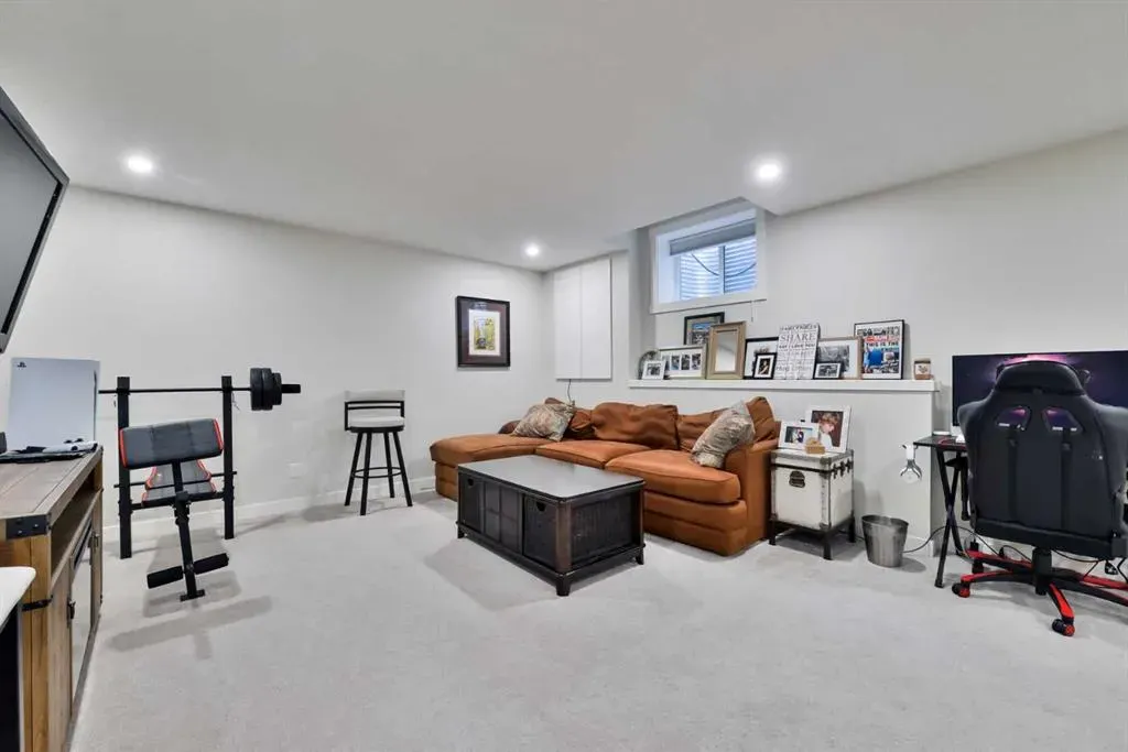 2508 17 Street SE