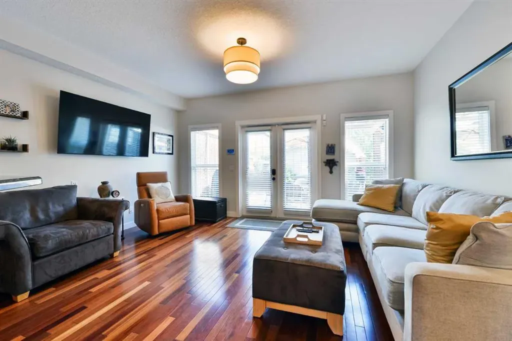 2508 17 Street SE