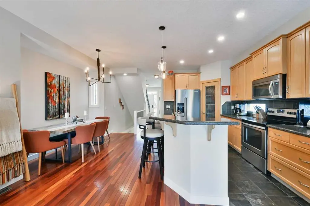 2508 17 Street SE