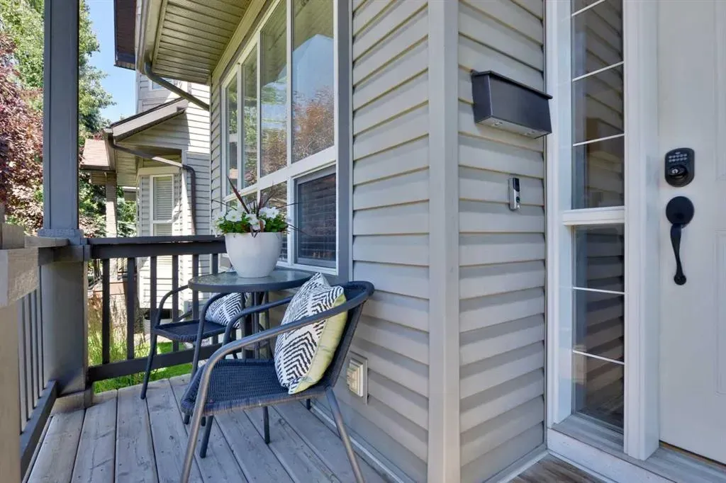 2508 17 Street SE