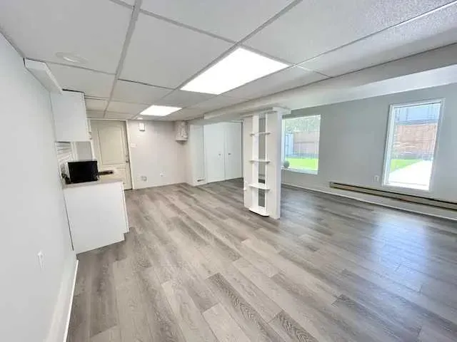37 Elma Street W