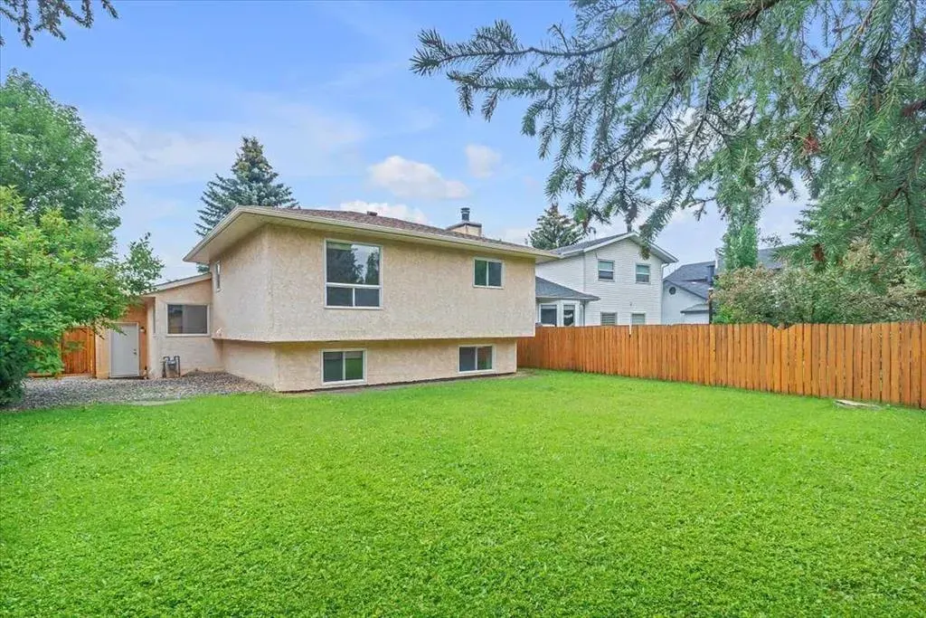 28 Hunters Crescent