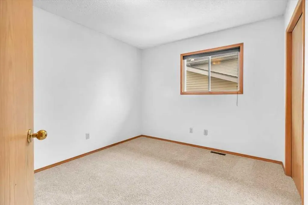 28 Hunters Crescent