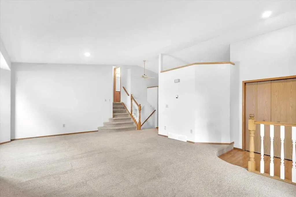 28 Hunters Crescent