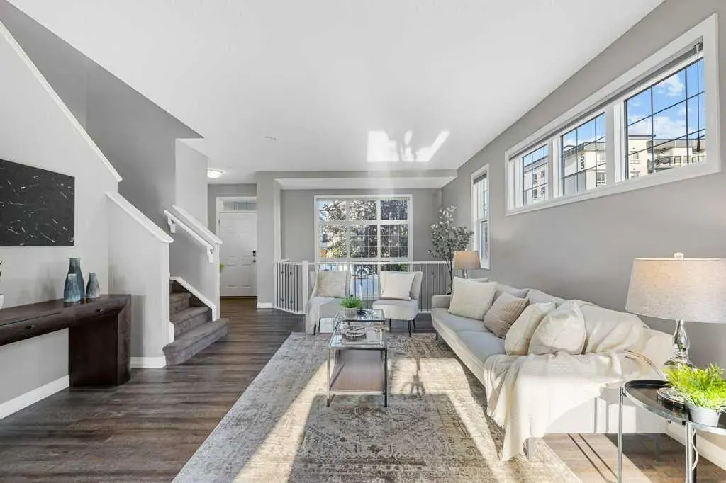 103 Masters Manor SE