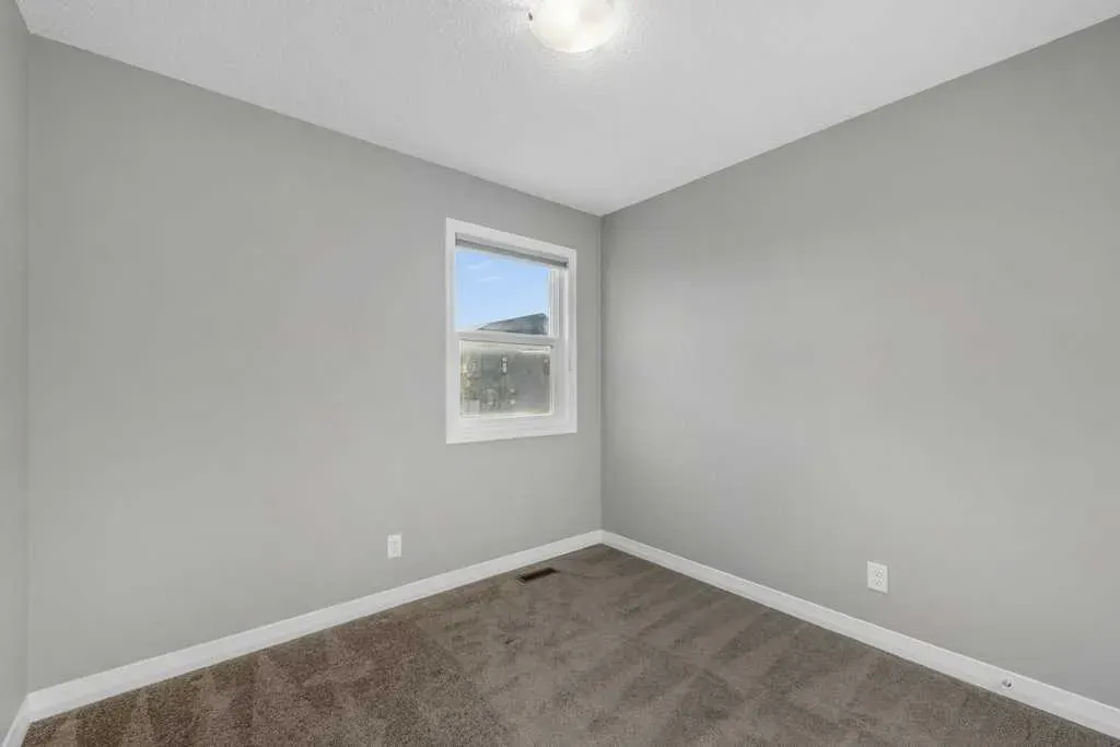 103 Masters Manor SE