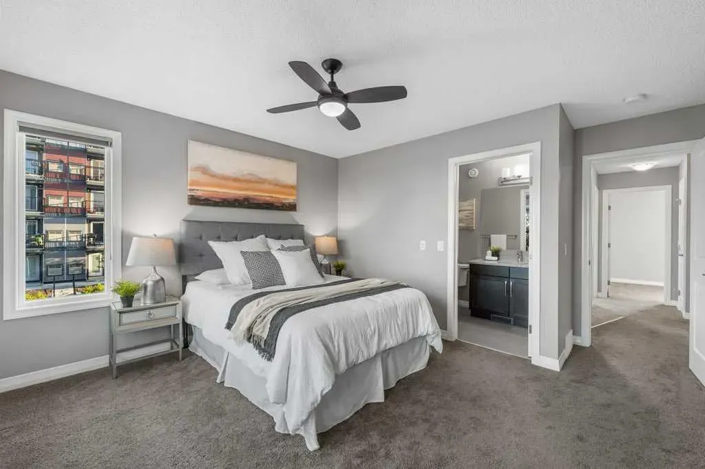 103 Masters Manor SE