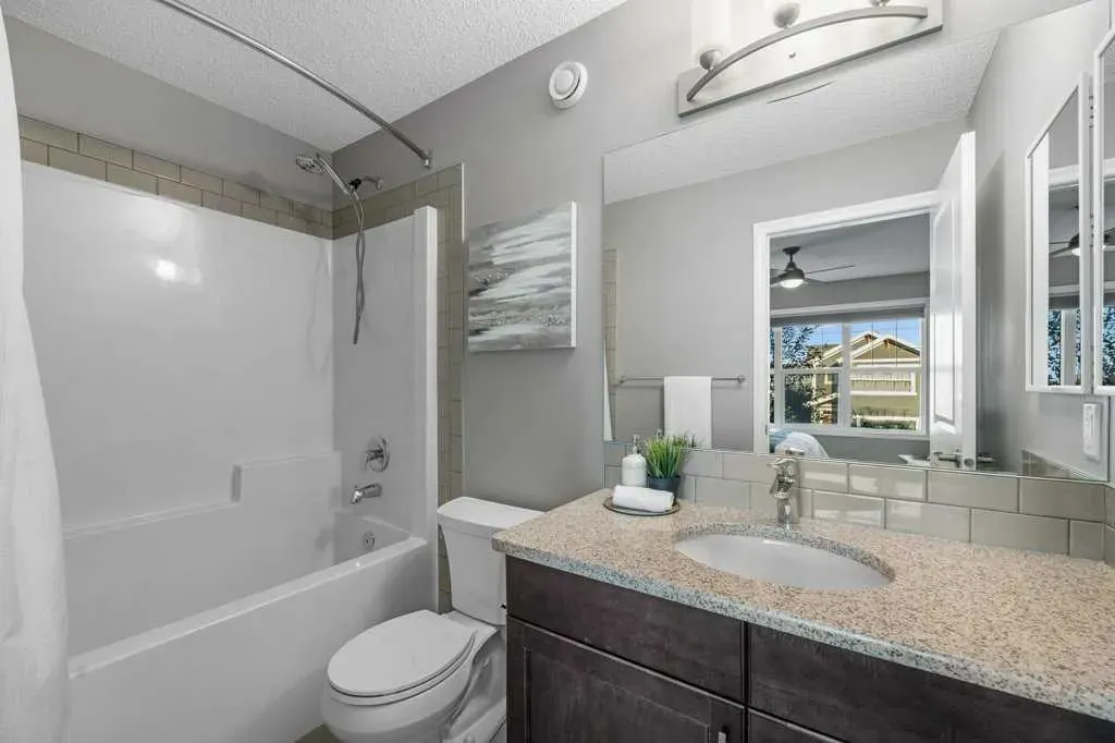 103 Masters Manor SE