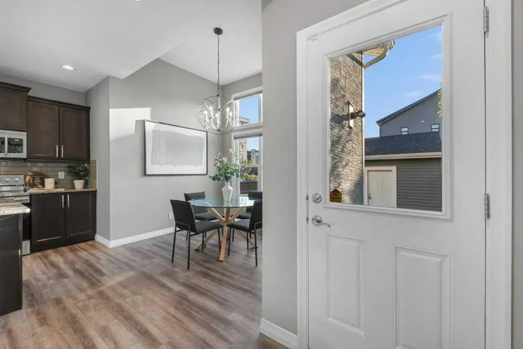 103 Masters Manor SE