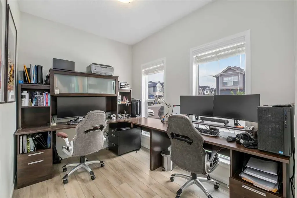 53 Masters Street SE