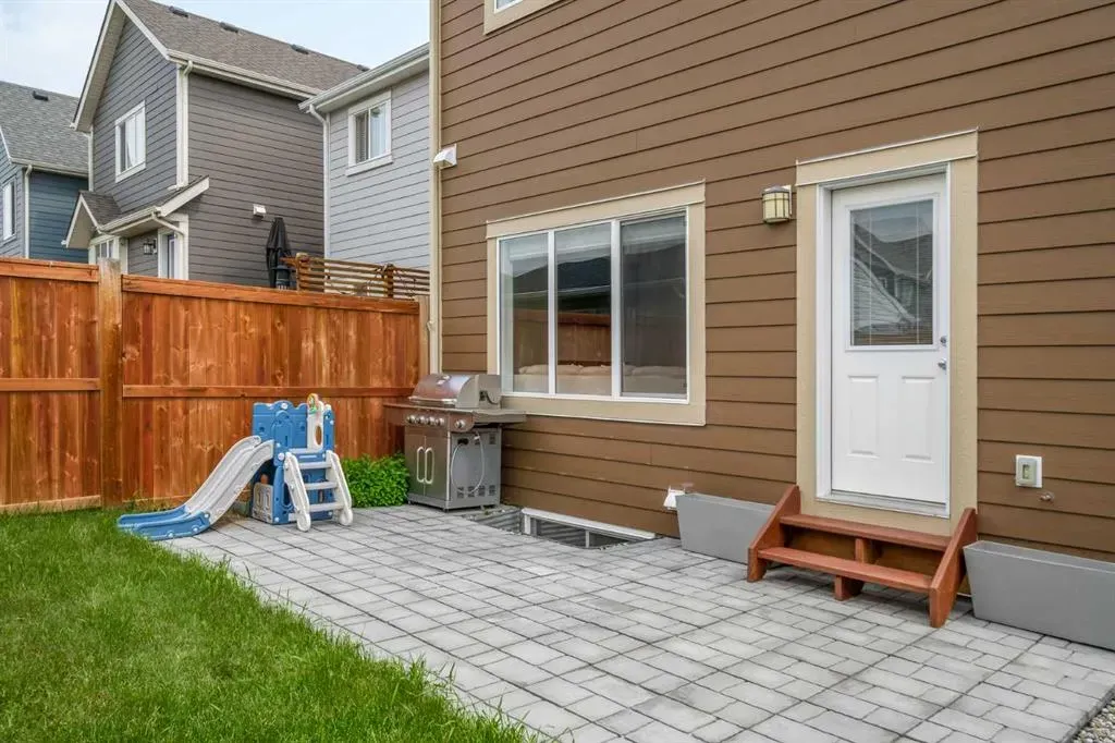 53 Masters Street SE