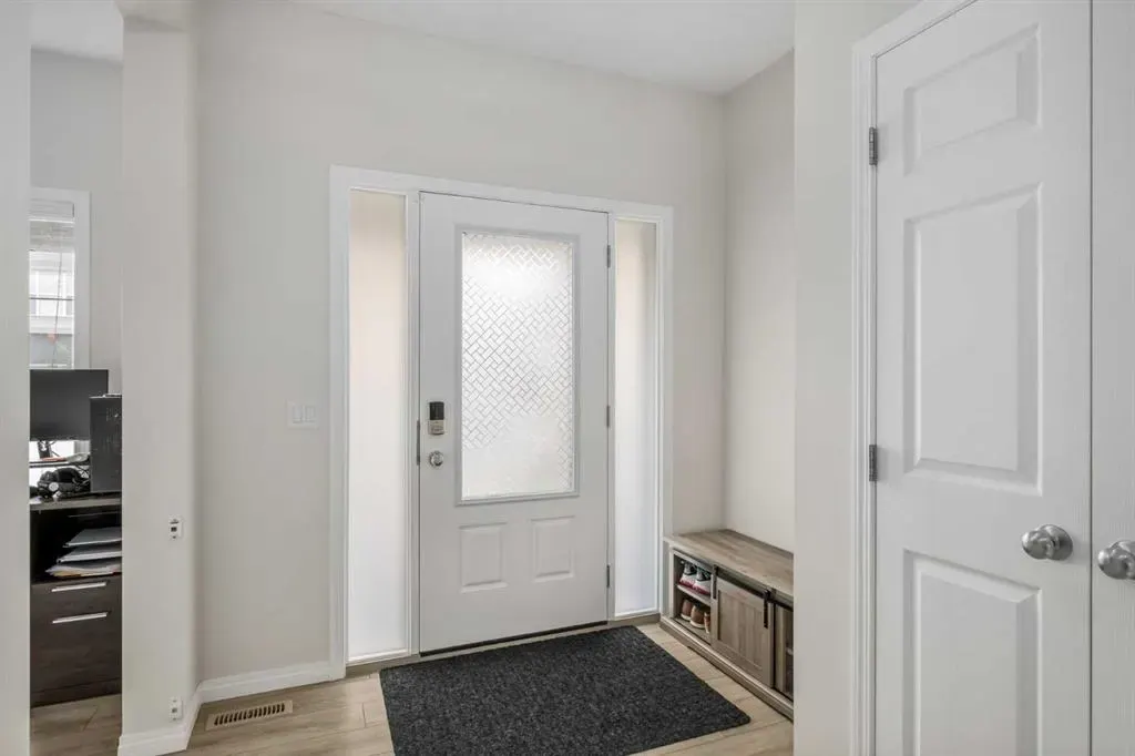 53 Masters Street SE
