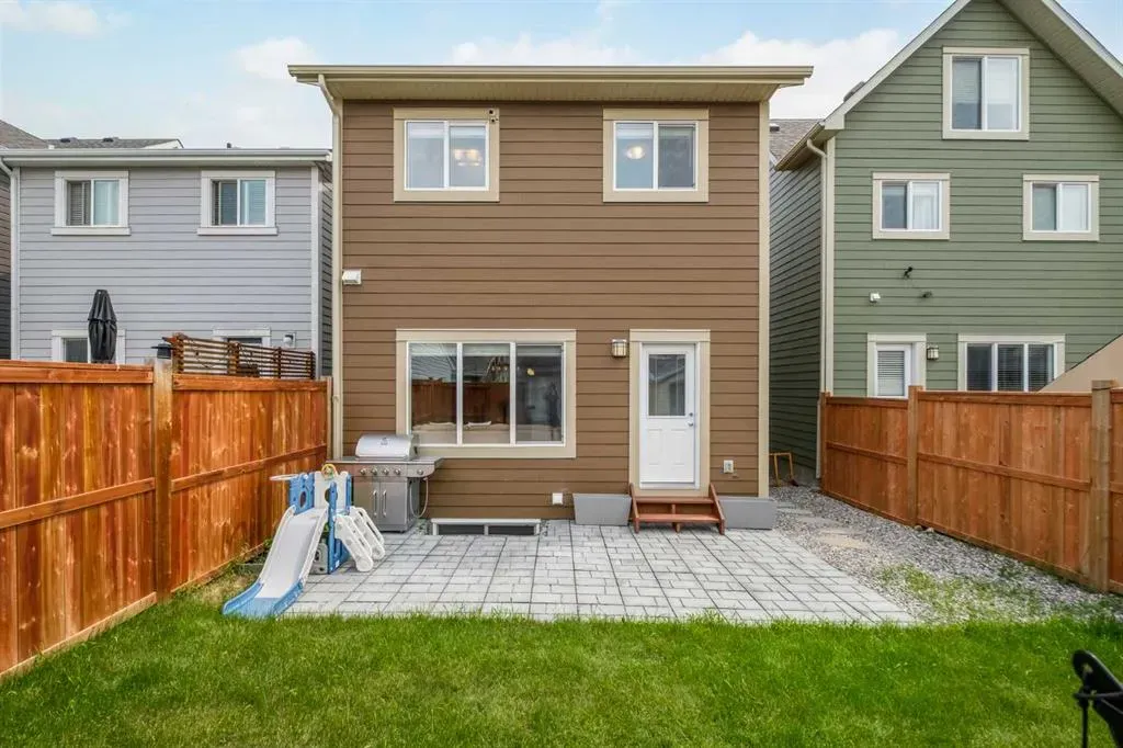 53 Masters Street SE