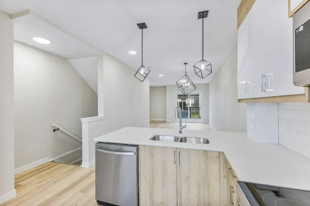 628 Red Sky Villas NE