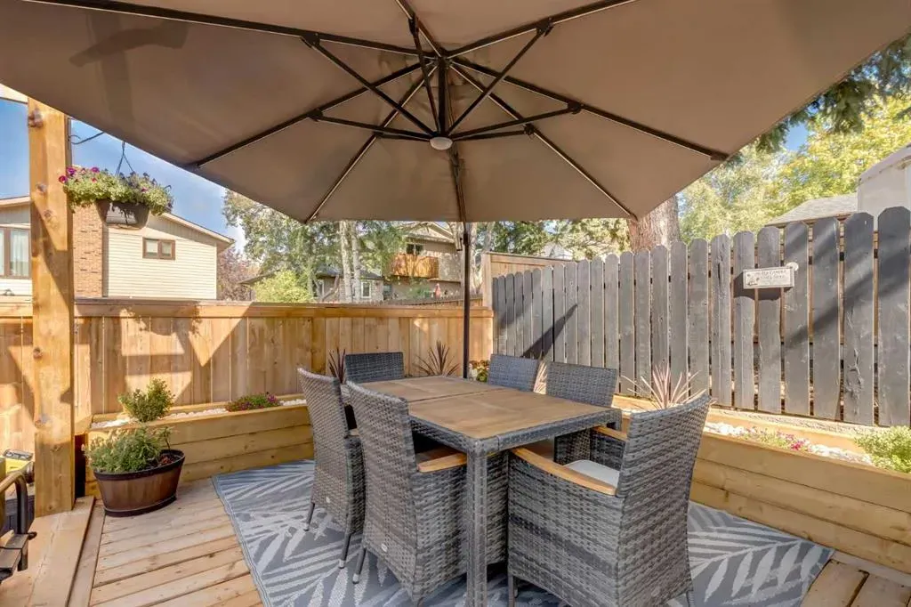 585 Silvergrove Drive NW