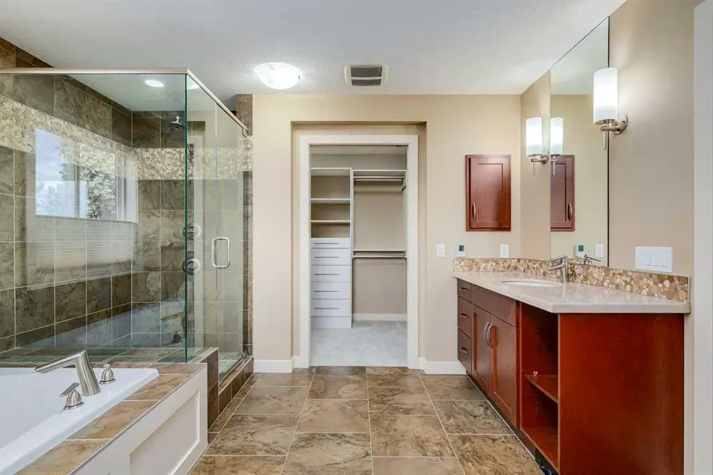 94 Tuscany Summit Green NW