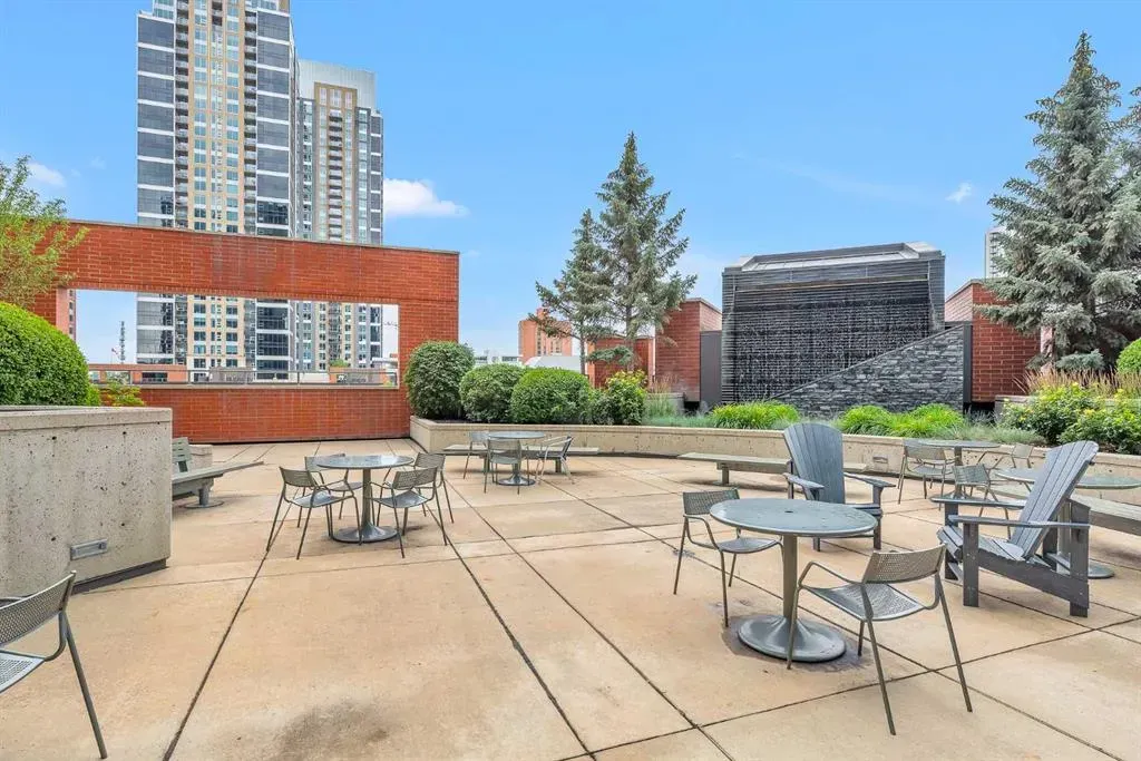 225 11 Avenue SE, #2008