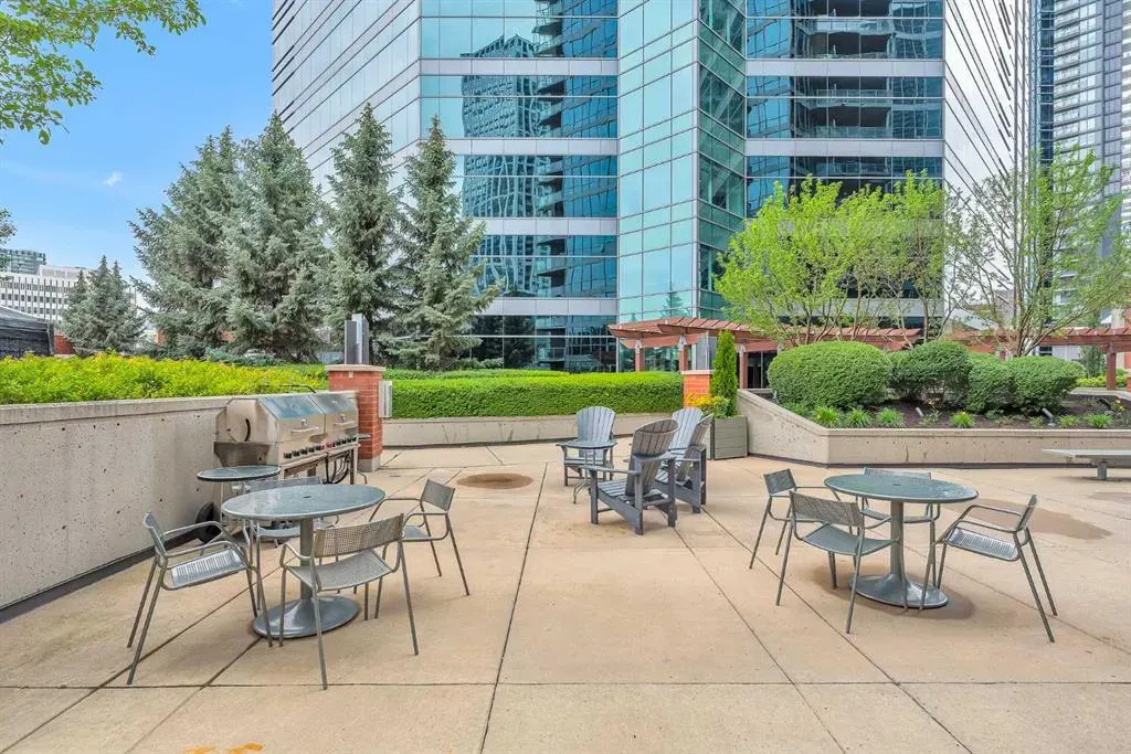 225 11 Avenue SE, #2008