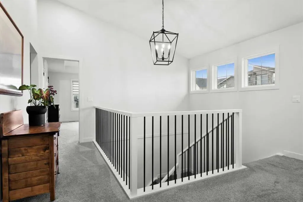 256 Grayling Common