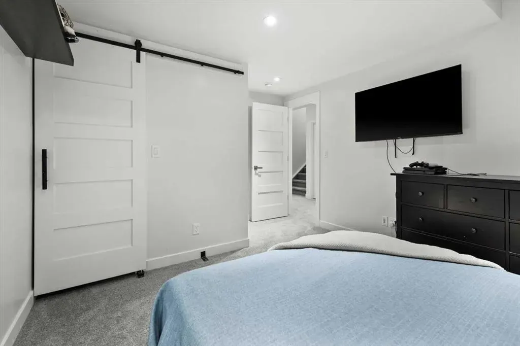 256 Grayling Common