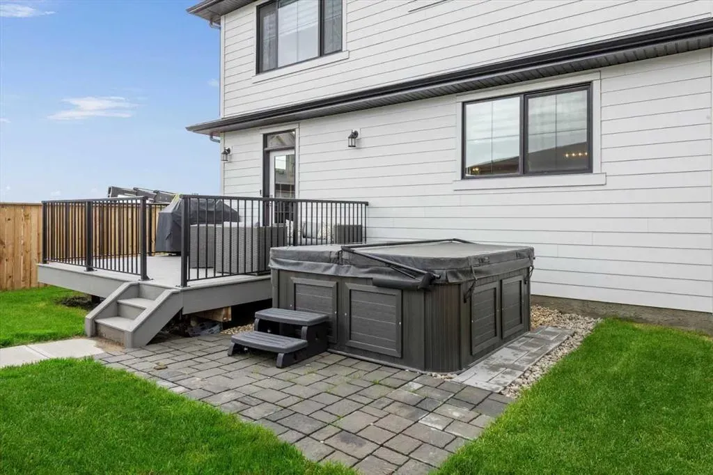 256 Grayling Common