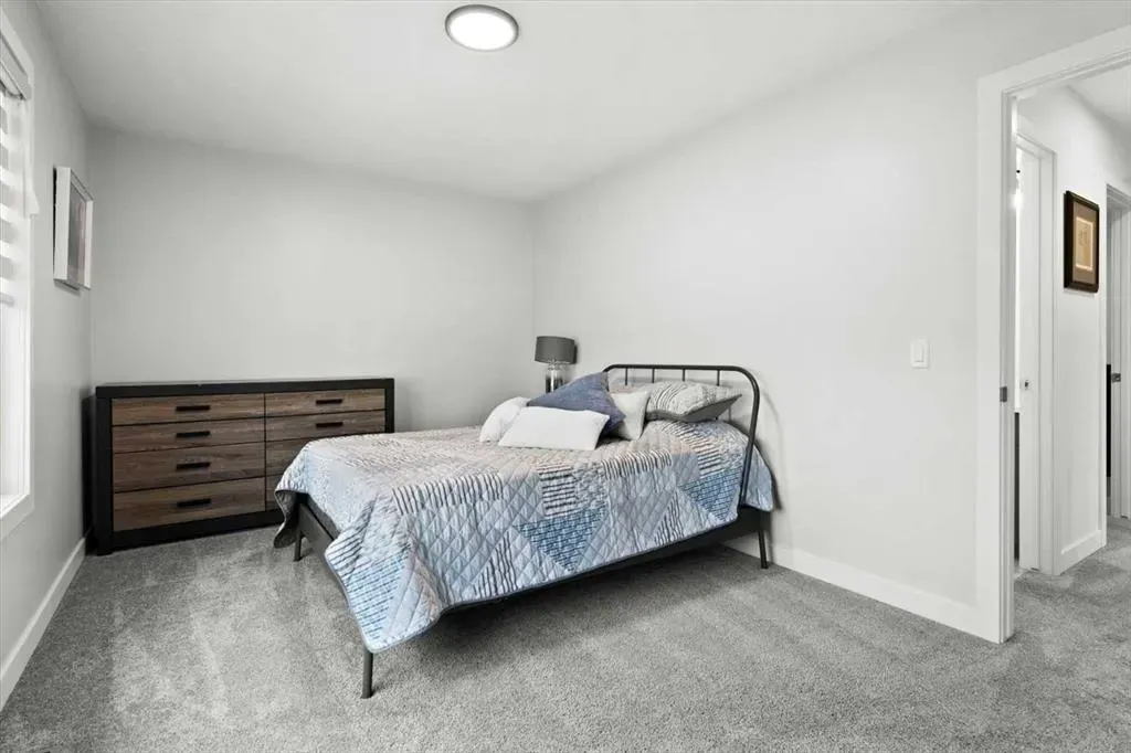 256 Grayling Common