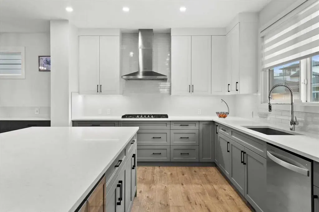 256 Grayling Common