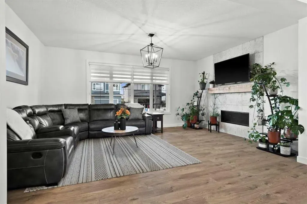 256 Grayling Common