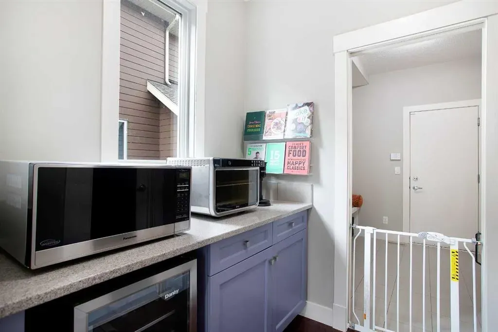 216 Mahogany Bay SE