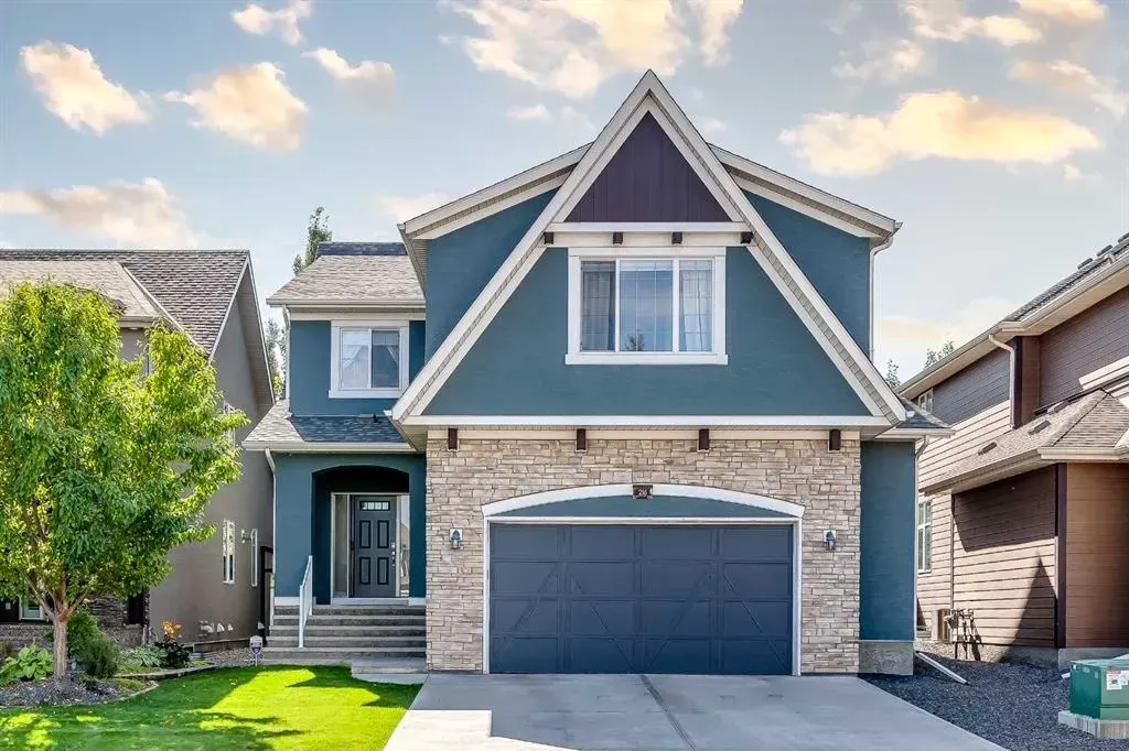 216 Mahogany Bay SE