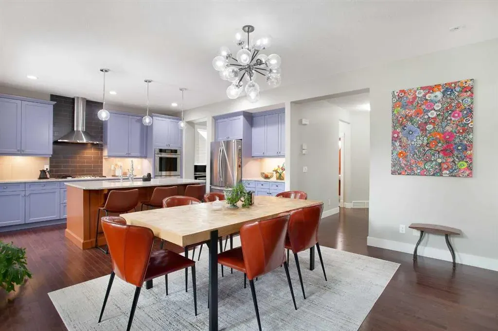 216 Mahogany Bay SE