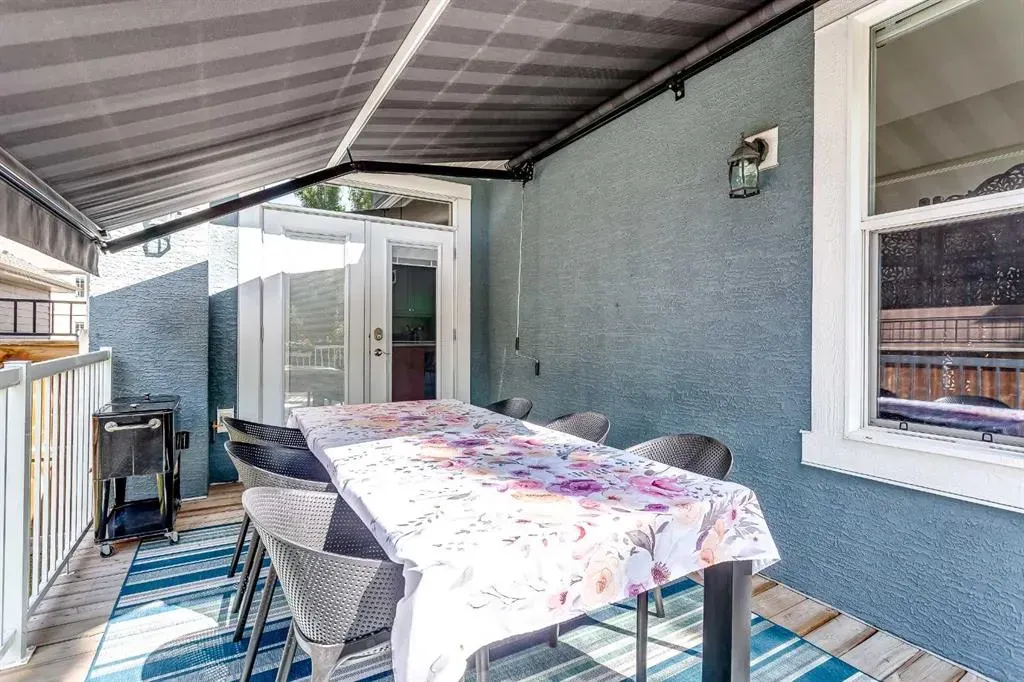 216 Mahogany Bay SE