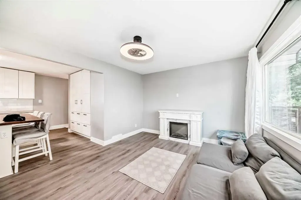 3 Hyslop Drive SW