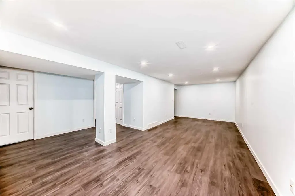 3 Hyslop Drive SW