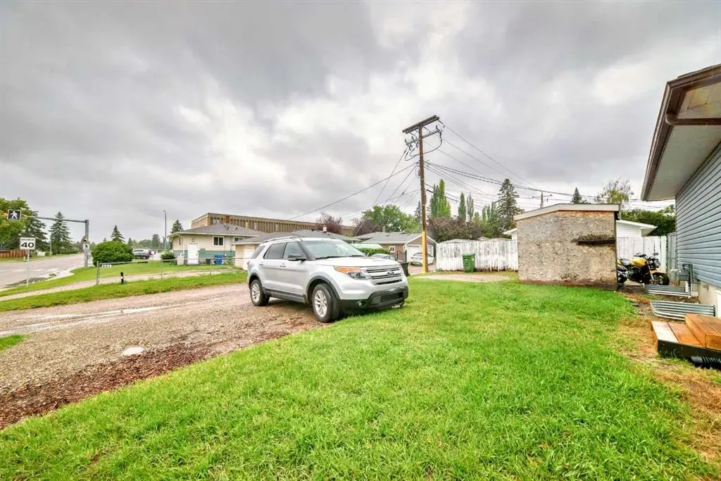 3 Hyslop Drive SW