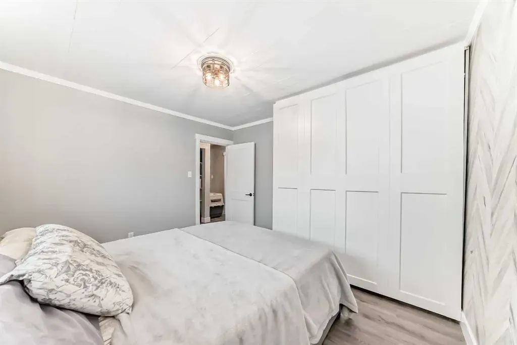 3 Hyslop Drive SW