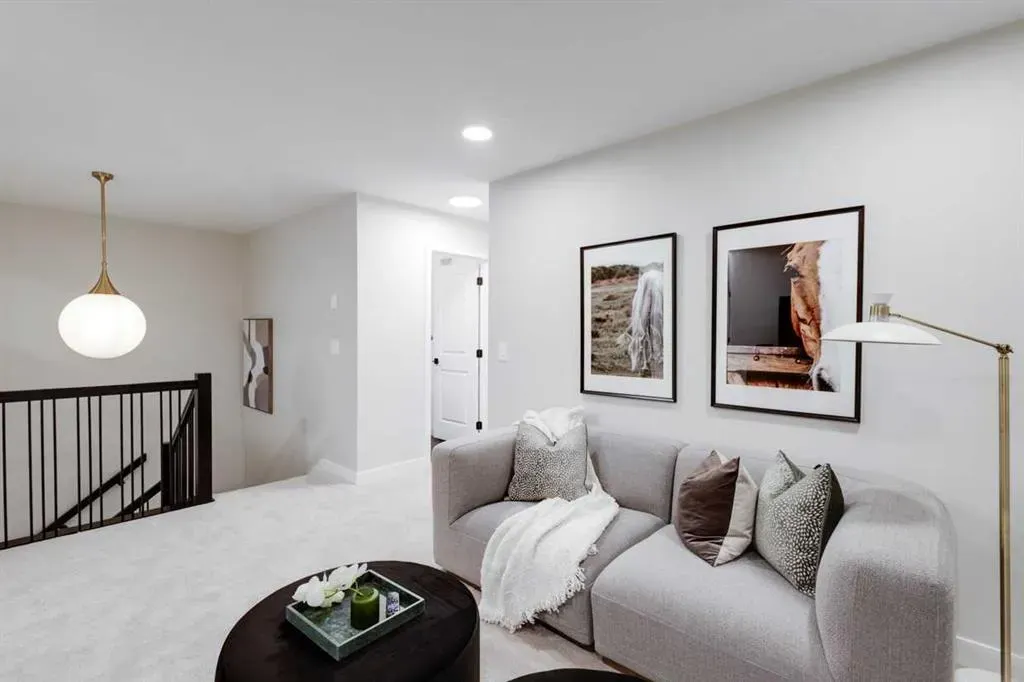 112 Sundown Crescent